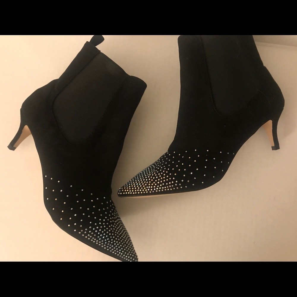Black faux suede boots with rhinestone s.